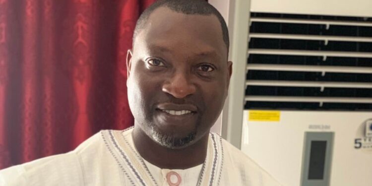 來自奈及利亞的正義，Obafemi Jegede：我代表全世界男性向女性道歉！