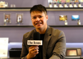 Aroma Explorer 的主理人 Daniel，於 Aroma Explorer 位於鄭州路的店面接受《The Icons》採訪。Aroma Explorer 不走一般於百貨設專櫃的曝光路線，而是以精緻、個人的調香活動或專屬設計來打口碑，扎實地打下品牌能見度。（圖：藝萌友有限公司）