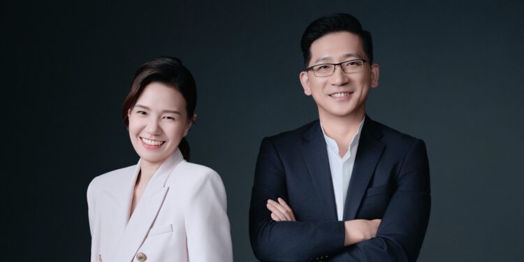 霁云创始人黄嘉琪（左）、谢睿朋（右）。（图：霁云）